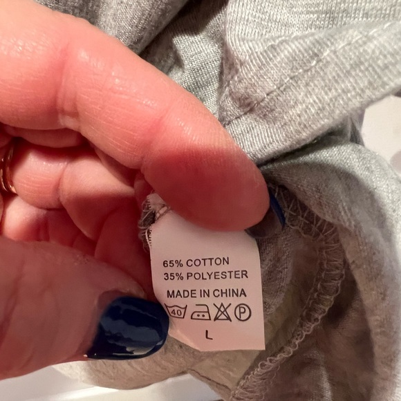 Ladies cold shoulder blouse - Picture 2 of 2